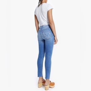 Mother Denim High Waisted Looker Ankle Fray in Spice It Up (Size 25)